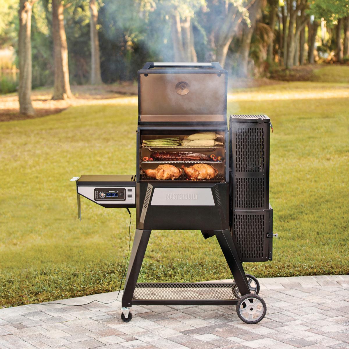 Plancha + Barbecue + Fumoir au Charbon Gravity Series® 800